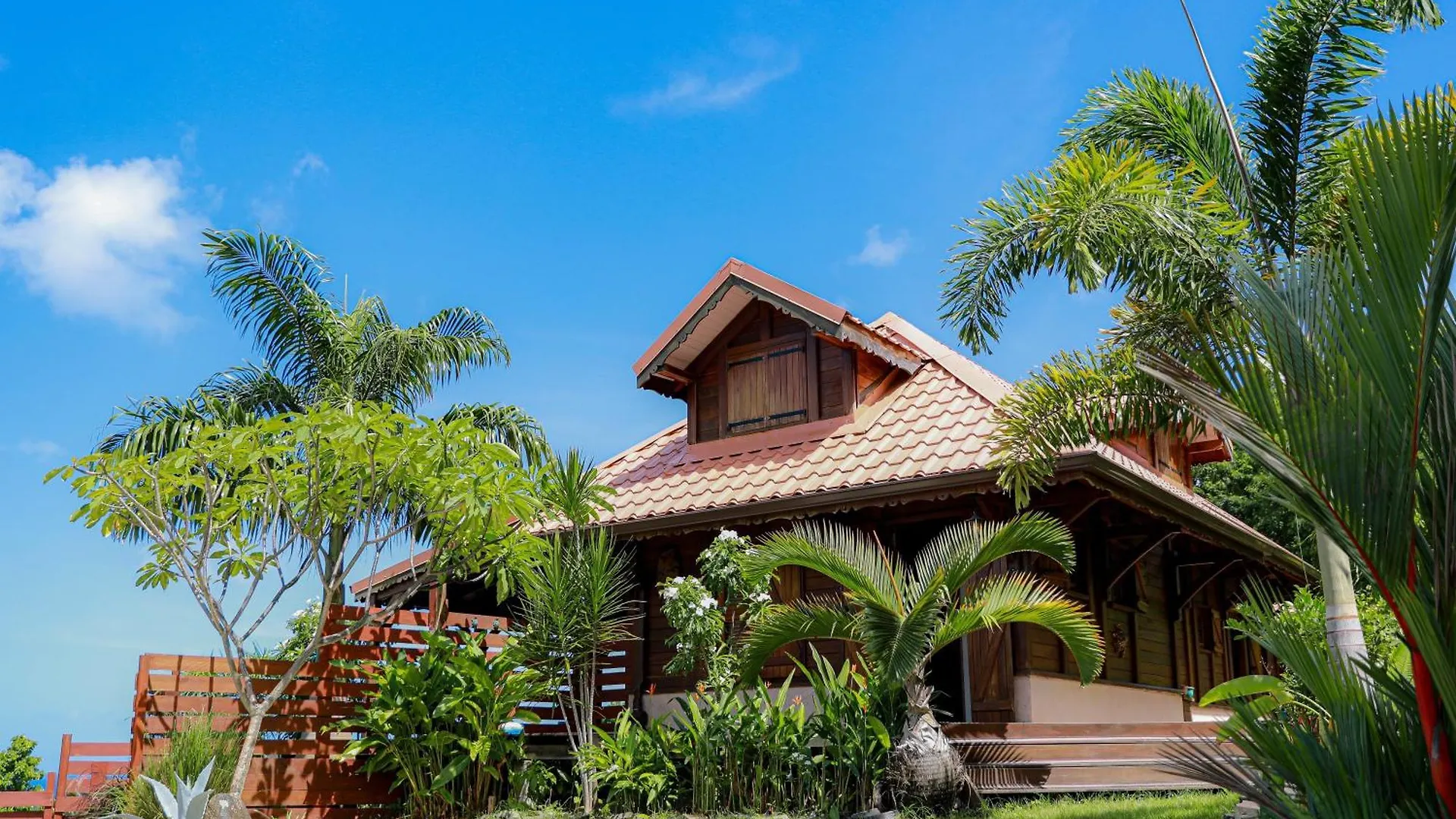 Acomat-Matata Green Luxury Lodge Pointe-Noire